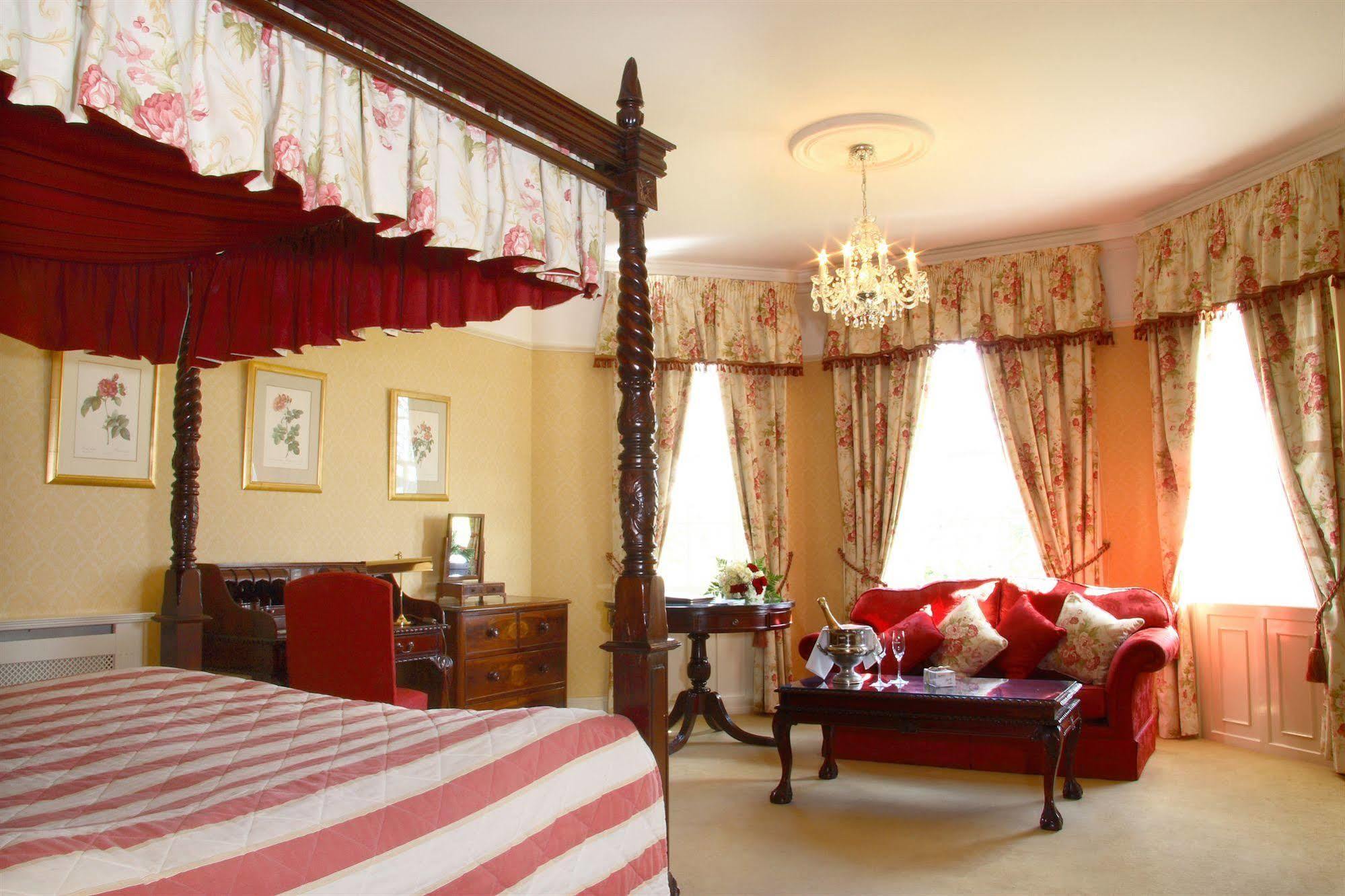 Barberstown Castle Hotel Straffan Bagian luar foto