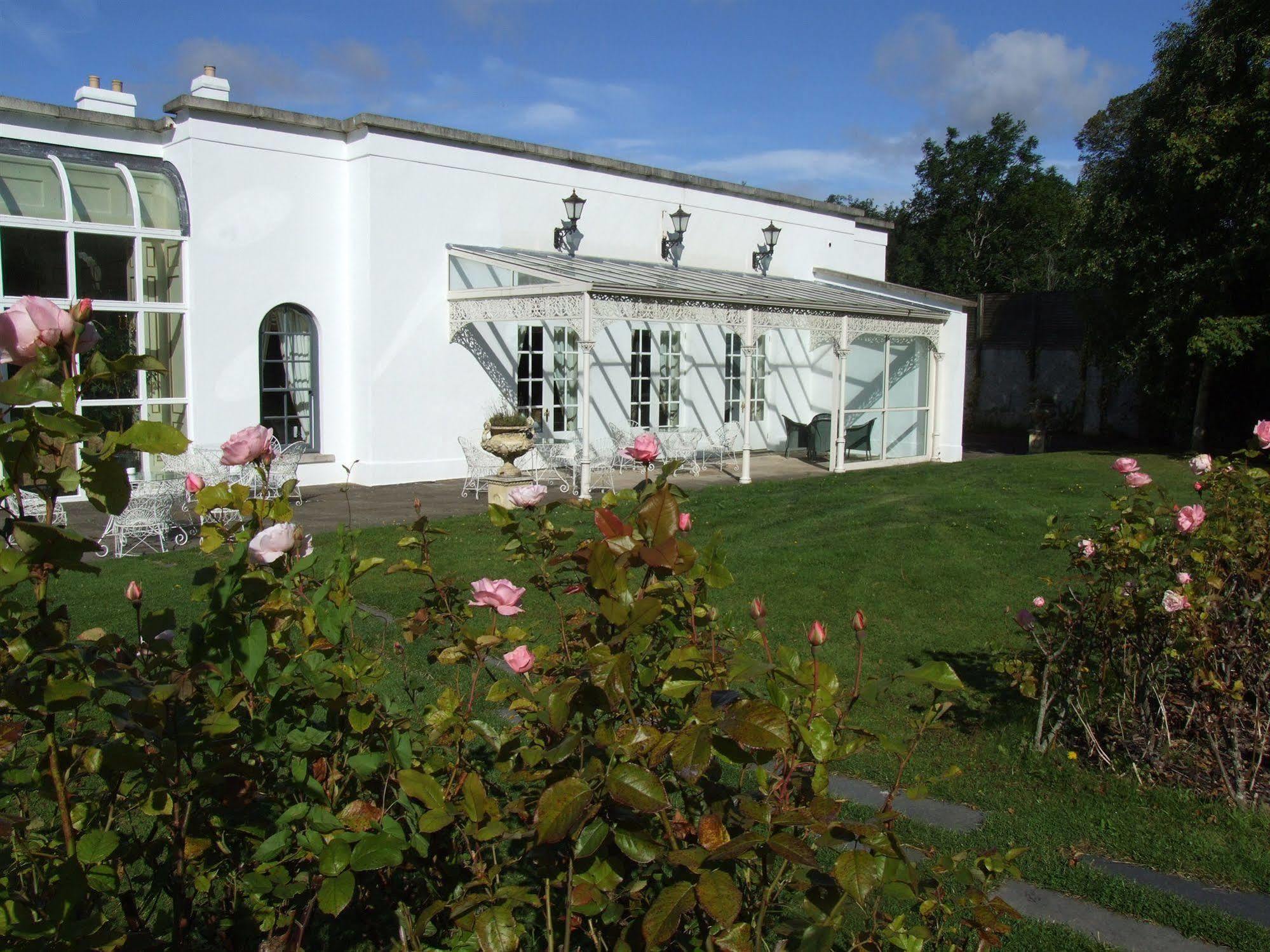 Barberstown Castle Hotel Straffan Bagian luar foto